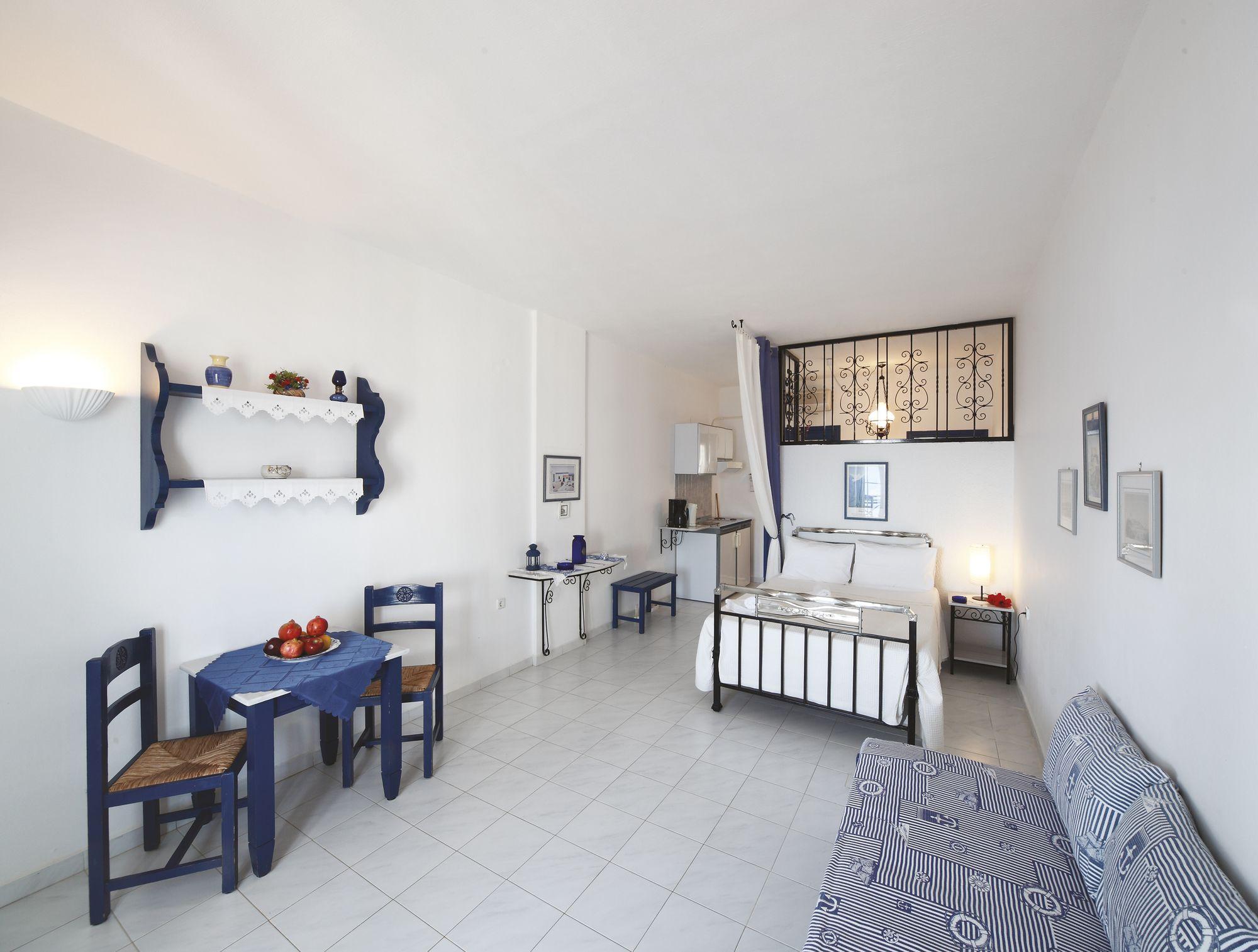 Sea View Studios Финикас Экстерьер фото