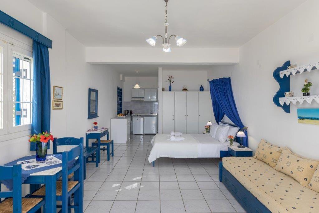 Sea View Studios Финикас Экстерьер фото