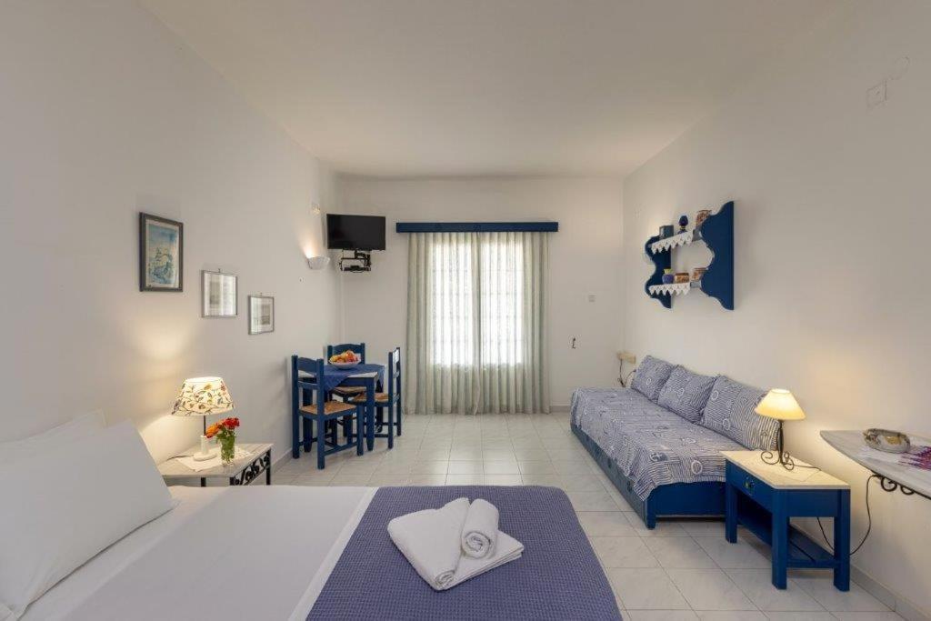 Sea View Studios Финикас Экстерьер фото