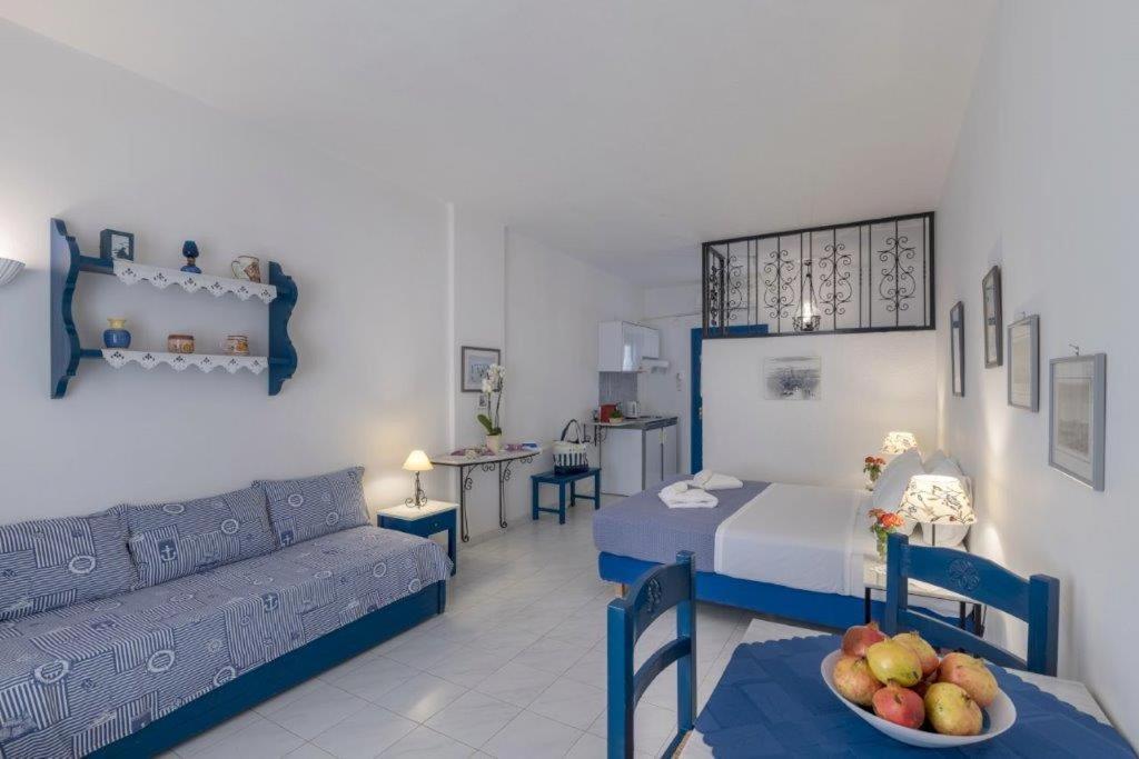 Sea View Studios Финикас Экстерьер фото