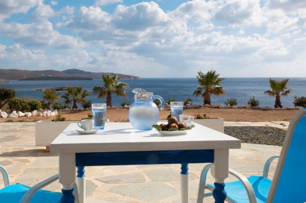 Sea View Studios Финикас Экстерьер фото