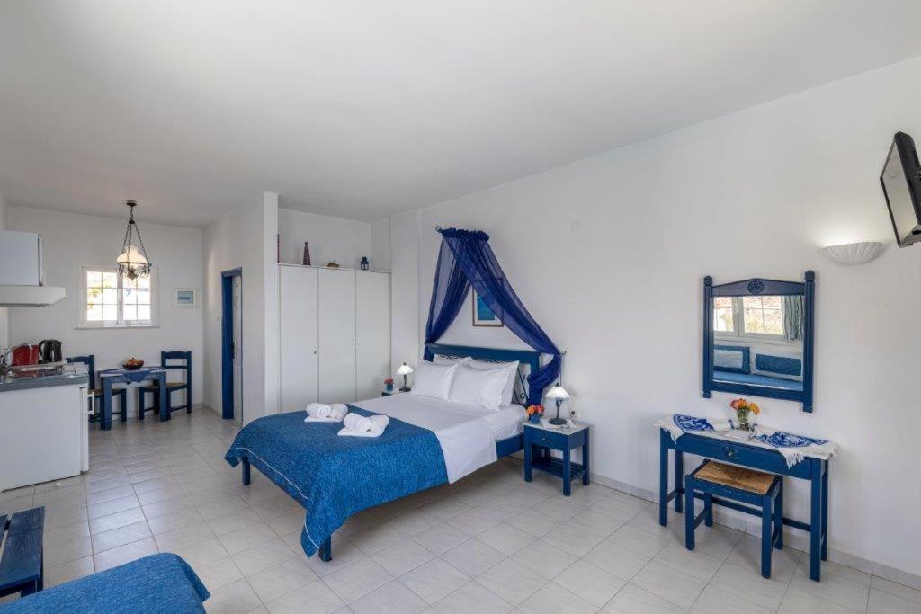 Sea View Studios Финикас Экстерьер фото