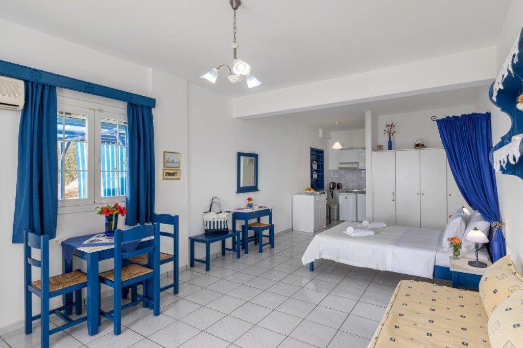 Sea View Studios Финикас Экстерьер фото
